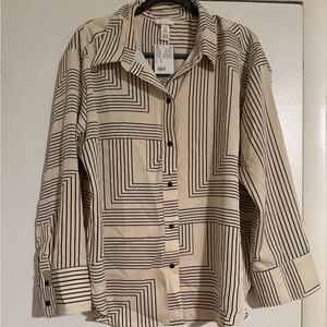 H&M women’s button-up blouse | cream with black geometric detailing in XL - NWT